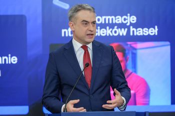 NASK dementuje współpracę z Kocjanem. Ministerstwo Cyfryzacji wyjaśnia
