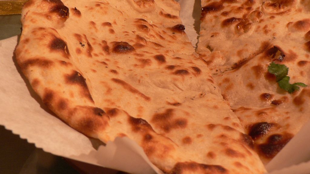 Chlebek naan z pełnej pszenicy