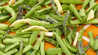 W sezonie zajadamy się nią bez opamiętania. Ma w sobie groźną toksynę