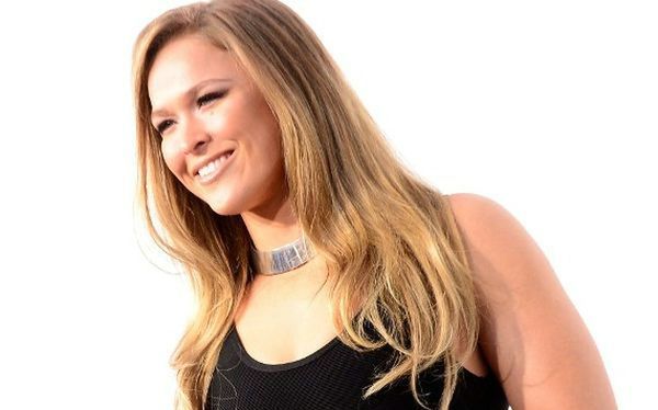 ''Ekipa'': Ronda Rousey bije członka ekipy