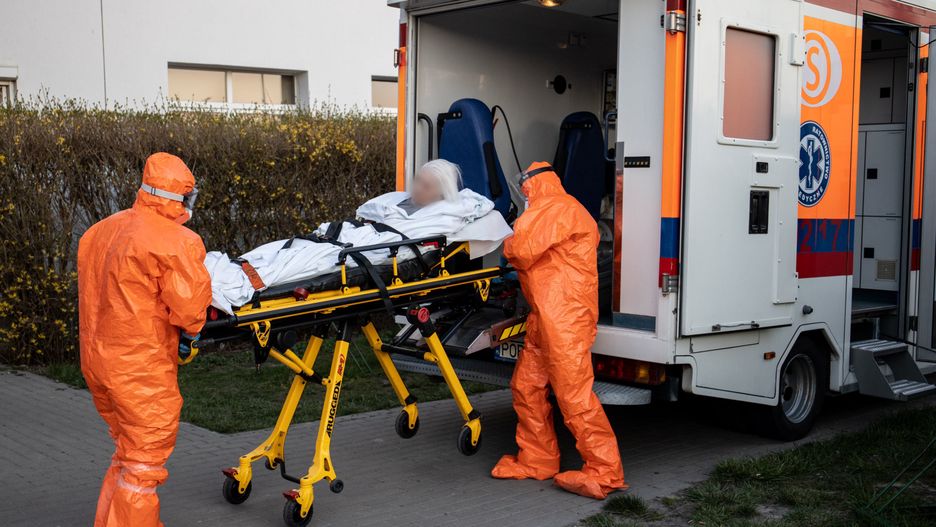 Koronawirus w Polsce. Zamieszanie wokół pomocy 91-letniej pacjentce /zdjęcie ilustracyjne