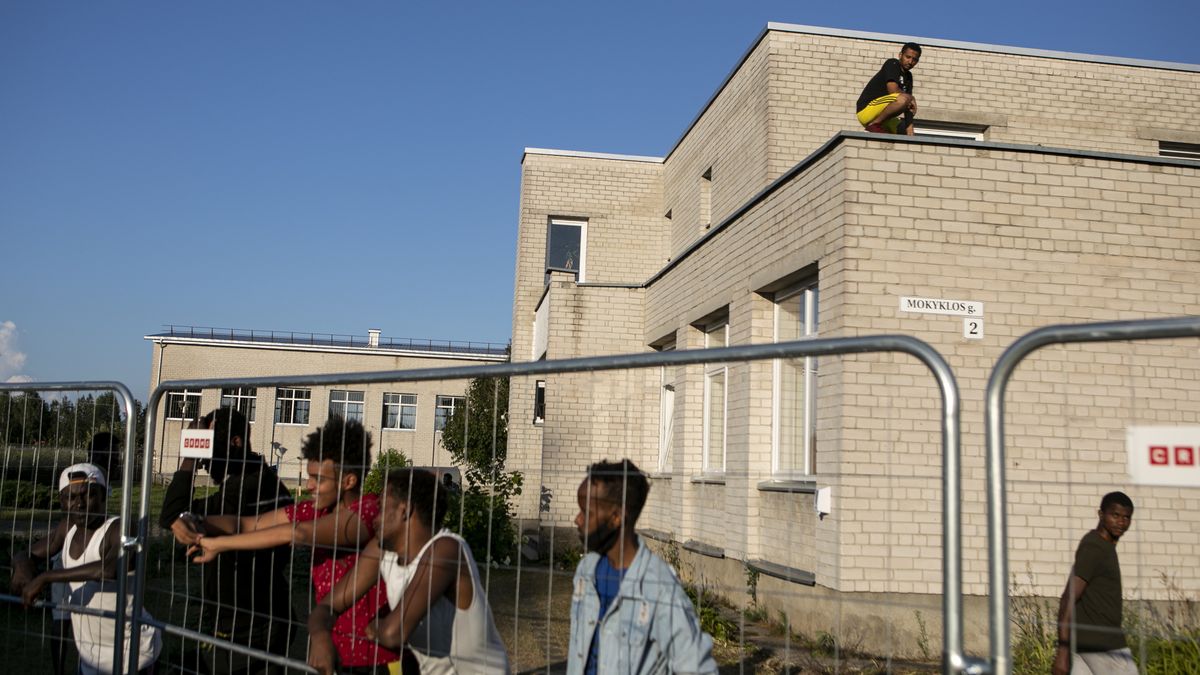 Zamieszki w ośrodku dla uchodźców. Zdjęcie ilustracyjne