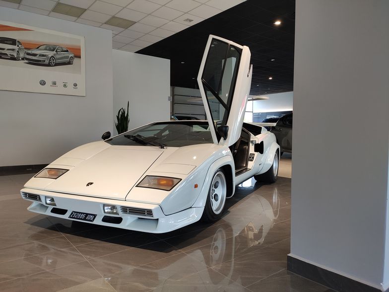 Włosi stawiają na klasykę. Lamborghini Countach wraca w nowej odsłonie