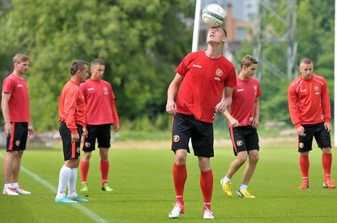 Eduards Visnakovs ma szansę zadebiutować przeciwko Zawiszy Bydgoszcz (foto: widzew.pl)