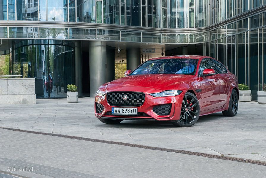 Wyniki sprzedaży sedanów Jaguara spadły w tym roku wobec roku 2019 o 40 proc. (fot. Mateusz Lubczański)