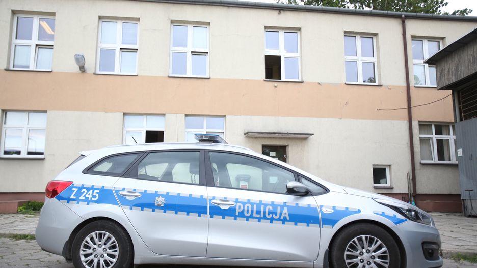 Koronawirus w Polsce. Zakażeni policjanci, zamknięty komisariat w Łodzi i ograniczenia w komendzie powiatowej w Zwoleniu