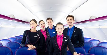Praca Wizz Air. Przewoźnik w Lublinie będzie rekrutował stewardessy i stewardów