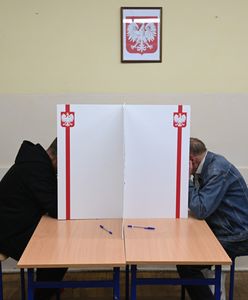 Niektórzy Polacy już głosują. Tu otworzyli lokale wyborcze