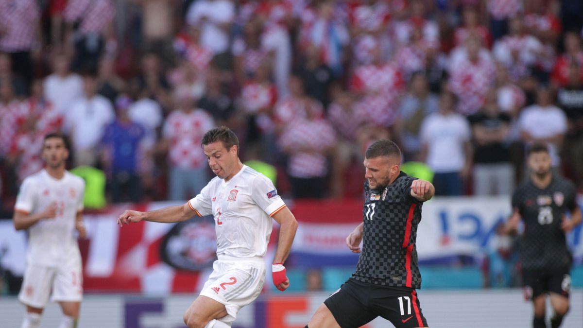 Na zdjęciu od lewej: Cesar Azpilicueta i Ante Rebić