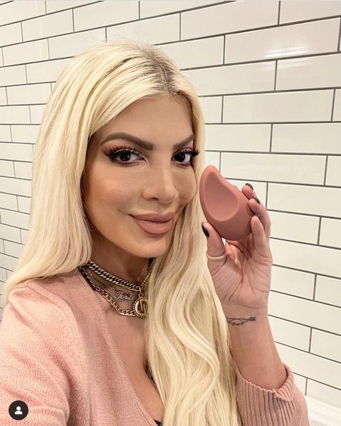 Tori Spelling przyłapana bez makijażu