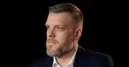 Gminy zostaną pracodawcą? Zandberg: "Chcemy, aby państwo i samorządy gwarantowały pracę"