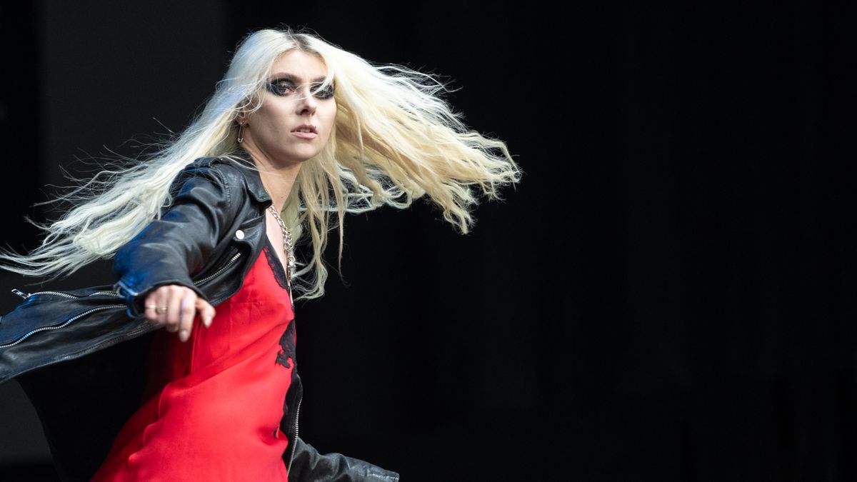 Taylor Momsen wystąpiła nago w teledysku