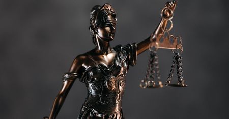 Analiza prawna do pomysłu wprowadzenia aktu prawnego pod nazwą "Ustawa o ochronie życia dziecka poczętego"