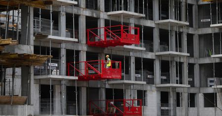 Dziwne dane o brakujących mieszkaniach w Polsce. "Luka może być myląca" [OPINIA]
