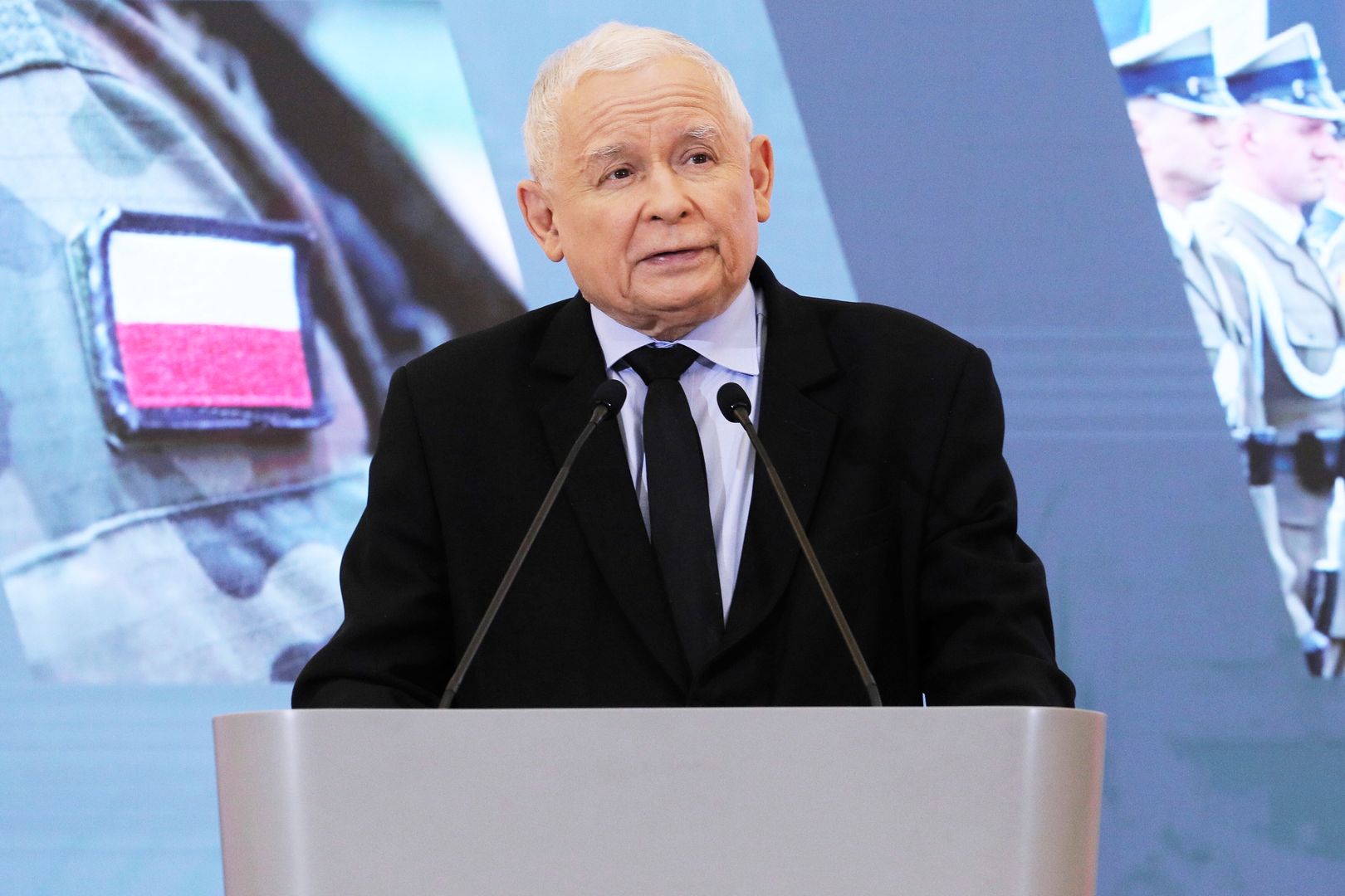 Duże zmiany w armii. Kaczyński ogłasza plan