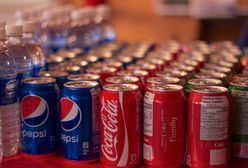 Amerykanie już nie kochają Coca-Coli? Częściej wybierają wodę