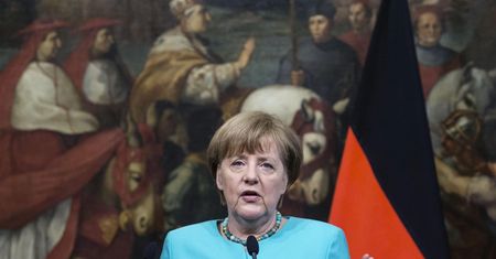 Pomoc dla uchodźców. Merkel: 250 tys. euro za osobę to nie kara, ale forma lojalności
