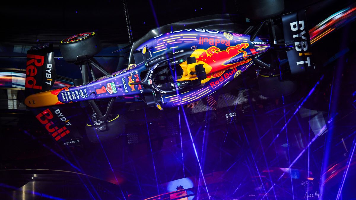 zmienione malowanie bolidu Red Bulla