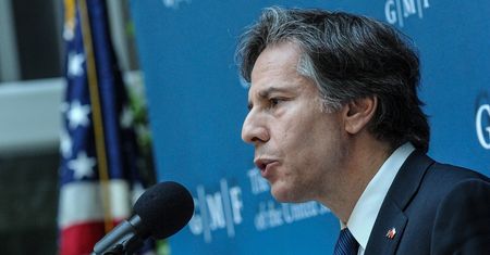 "Sankcje wobec Rosji muszą zostać podtrzymane". Zastępca sekretarza stanu USA z wizytą w Warszawie