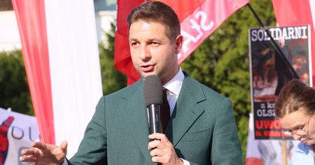 Nowa inicjatywa Jakiego. Ulicami Warszawy ma przejść "wielki marsz"