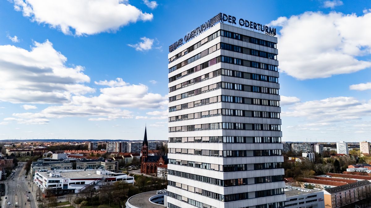 Travel Destination: Brandenburg
The Oder Tower (Oderturm) is seen in Frankfurt (Oder), Brandenburg, Germany, on April 6, 2025. (Photo by Emmanuele Contini/NurPhoto via Getty Images)
NurPhoto
building, famous, construction, sightseeing, attraction, view., location, frankfurt (oder), iconic, cultural, april 6, skyline, emmanuele contini, european, high-rise, nurphoto, destination, structure, brandenburg, exterior, urban, landmark, oder tower, oderturm