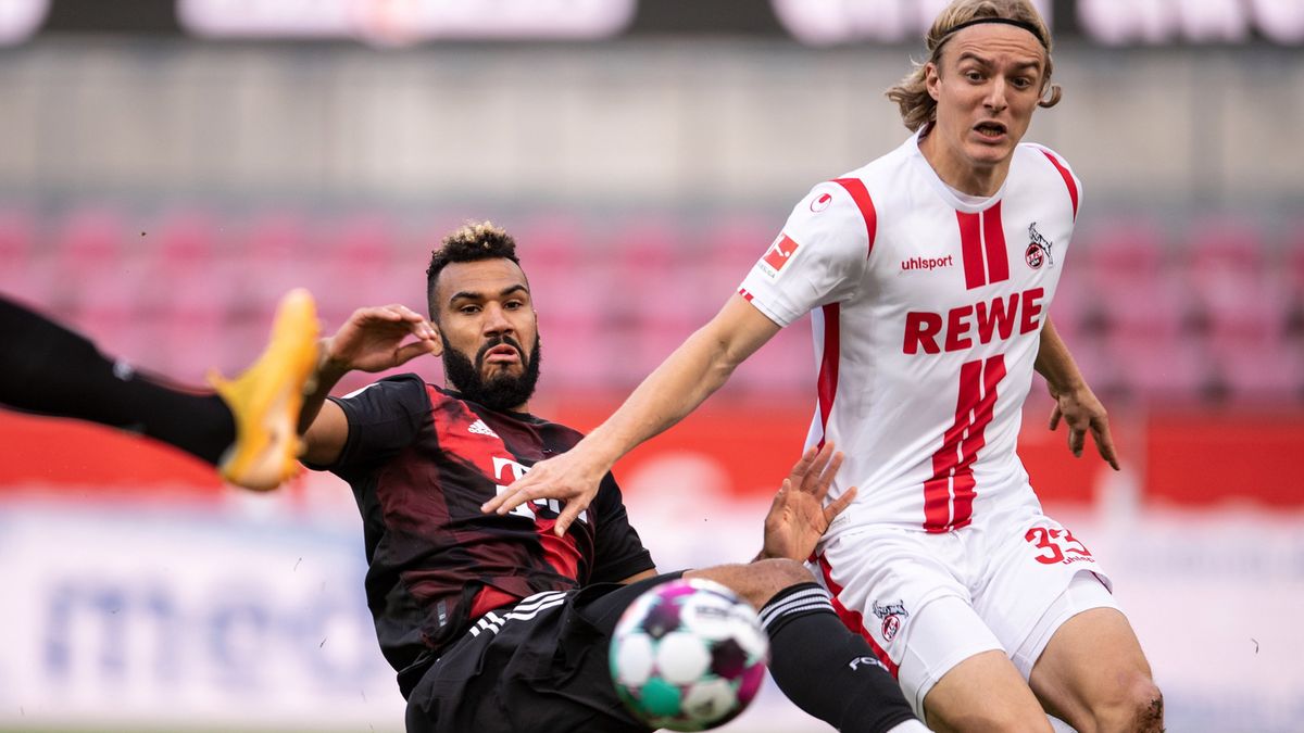 PAP/EPA / Marius Becker / Na zdjęciu: Sebastian Bornauw (z prawej) oraz Eric Maxim Choupo-Moting