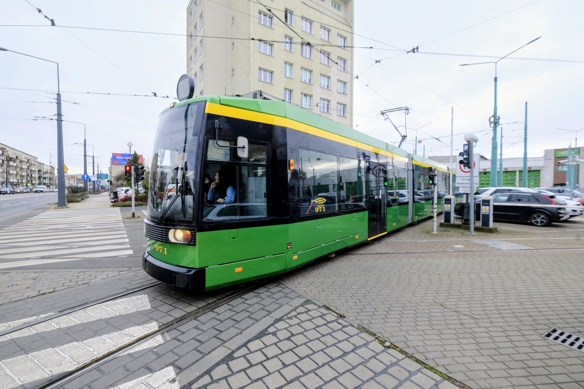 Używany tramwaj z Bonn w barwach MPK Poznań