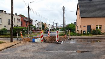 Ślimacze tempo prac kanalizacyjnych na Batorego i Szarych Szeregów. Kierowcy tracą cierpliwość