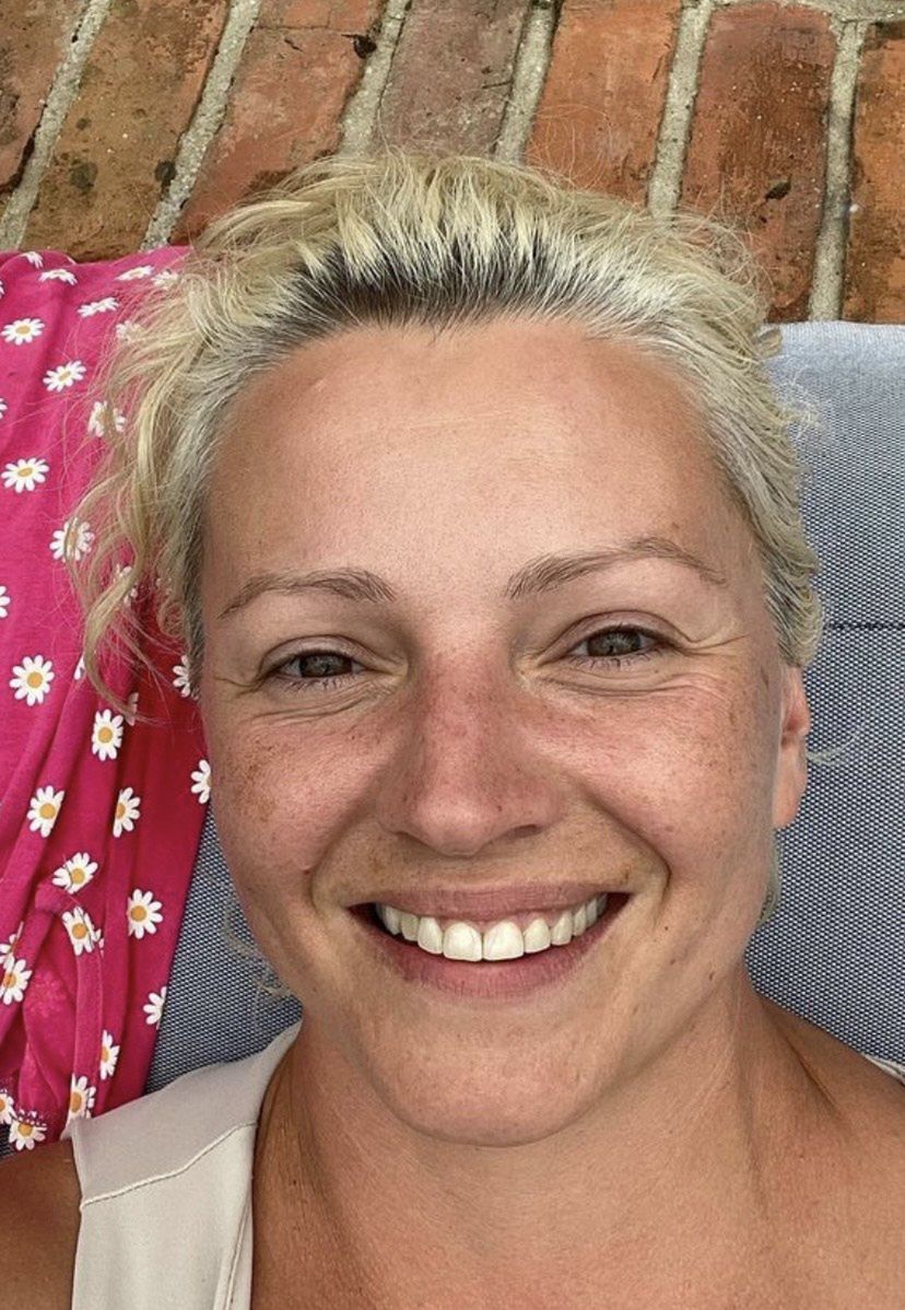 Dorota Szelągowska POKAZUJE DZIECI i mamę pałaszujących w restauracji