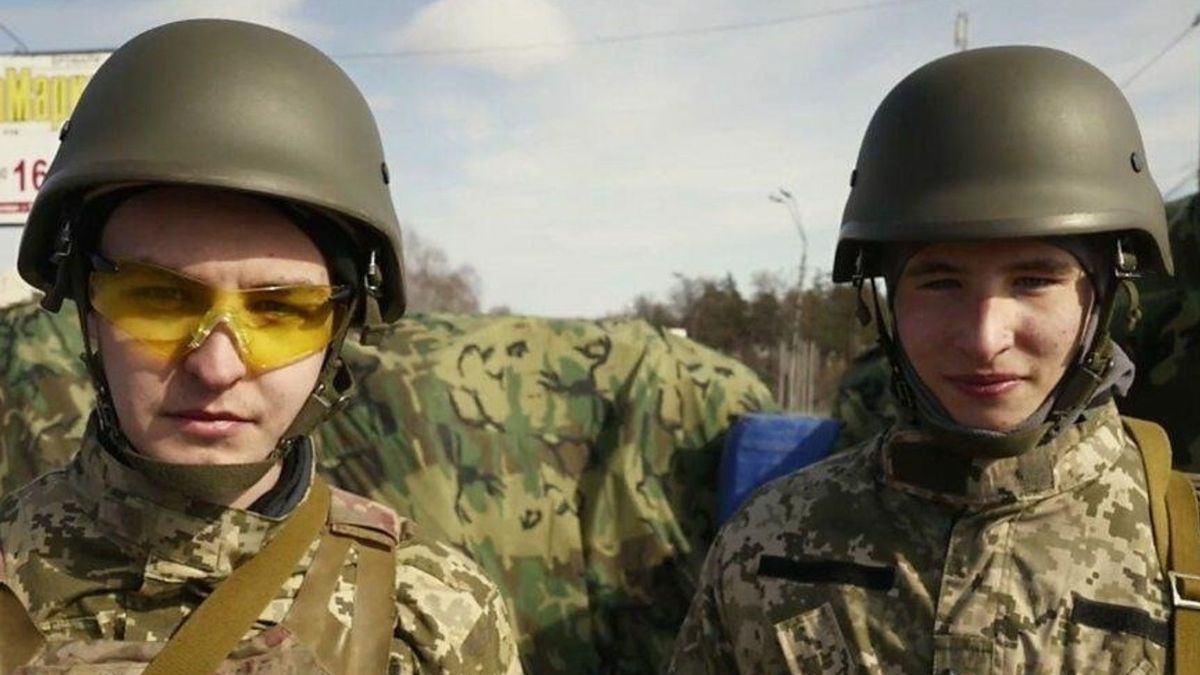 Ukraina: Policja rozbija sieci ucieczek przed poborem