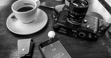LUMU zamieni iPhone w precyzyjny światłomierz - czyli coś dla fotografujących