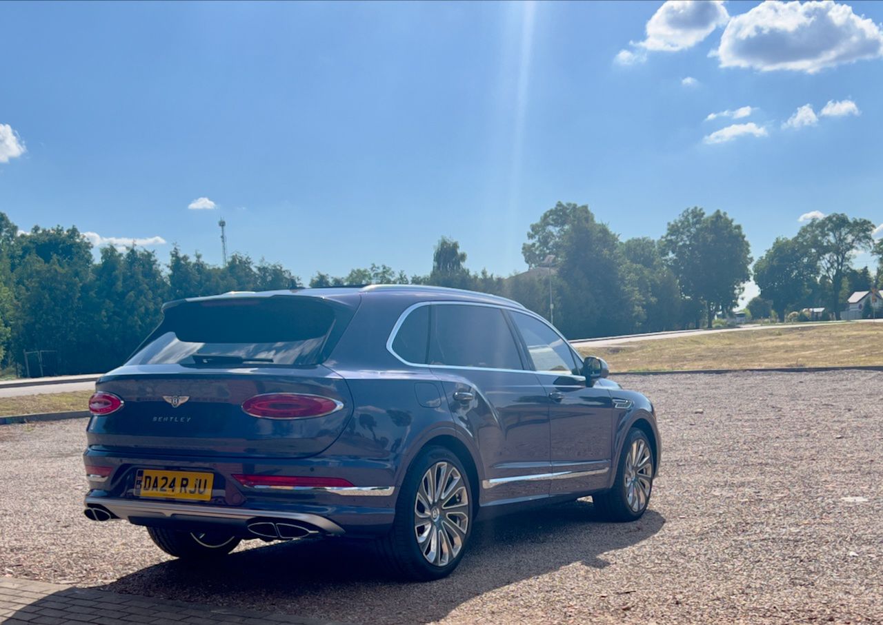 Bentley Bentayga EWB