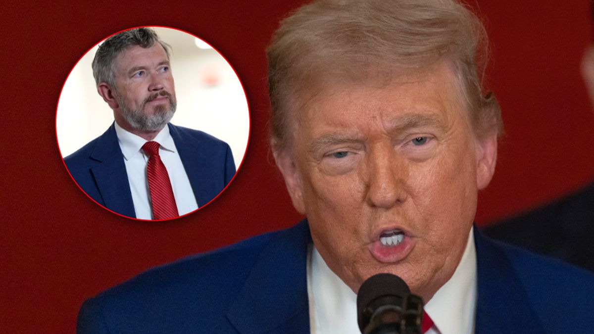 Thomas Massie krytykuje Donalda Trumpa.