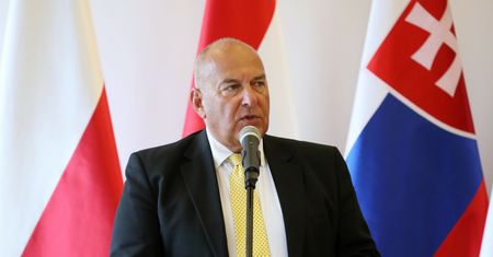Czwarta fala koronawirusa? Minister finansów nie ma złudzeń