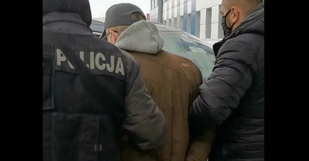 Śląskie. Zmiana wyglądu i tożsamości nie pomogła. "Łowcy głów” dopadli kolejnego przestępcę