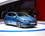 Toyota Auris - subtelny lifting na genewskie salony