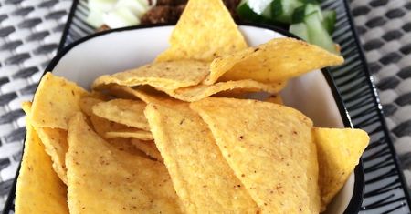Nachos o niskiej zawartości tłuszczu, bez dodatku soli