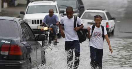 Huragan Sandy. Wschodnie wybrzeże przygotowuje się na uderzenie