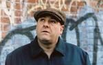 James Gandolfini obraca pieniędzmi gangsterów