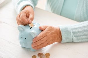 Emerytury i renty od marca w górę o 5,3 proc. ZUS waloryzuje świadczenia z urzędu