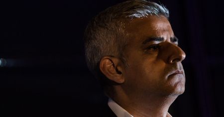 Sadiq Khan z Partii Pracy nowym burmistrzem Londynu (opis)