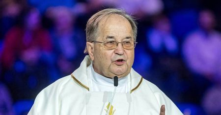 Łamanie obostrzeń na uczelni o. Rydzyka. Policja wszczęła postępowanie
