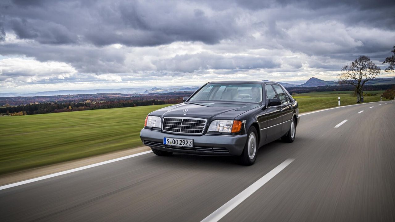 Mercedes 600 SEL nawet dziś zawstydza współczesne limuzyny. Stworzony przez inżynierów, nie księgowych