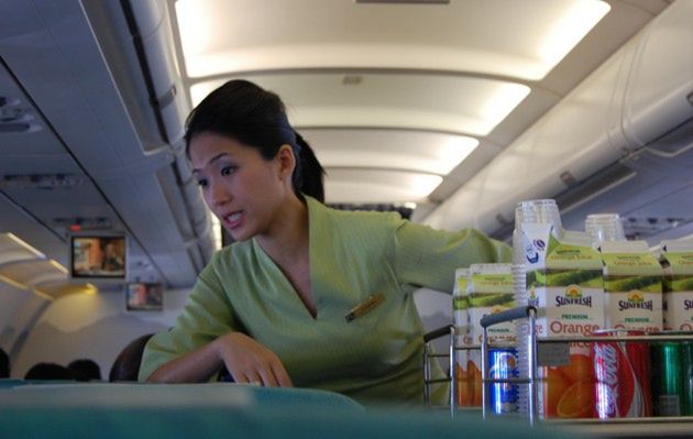 Spowiedź stewardesy: obrzydliwe zachowania pasażerów
