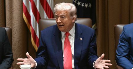 "Mały krok". Chiny odpowiadają na decyzję Trumpa. Wzywają do "naprawy błędów"