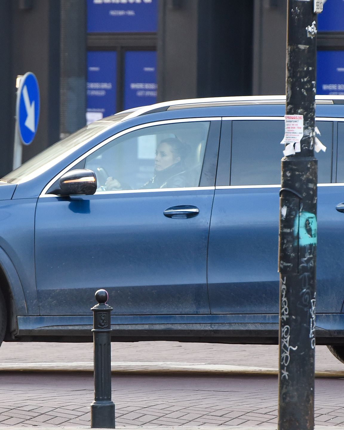 Karolina Ferenstein parkuje na zakazie auto za pół miliona