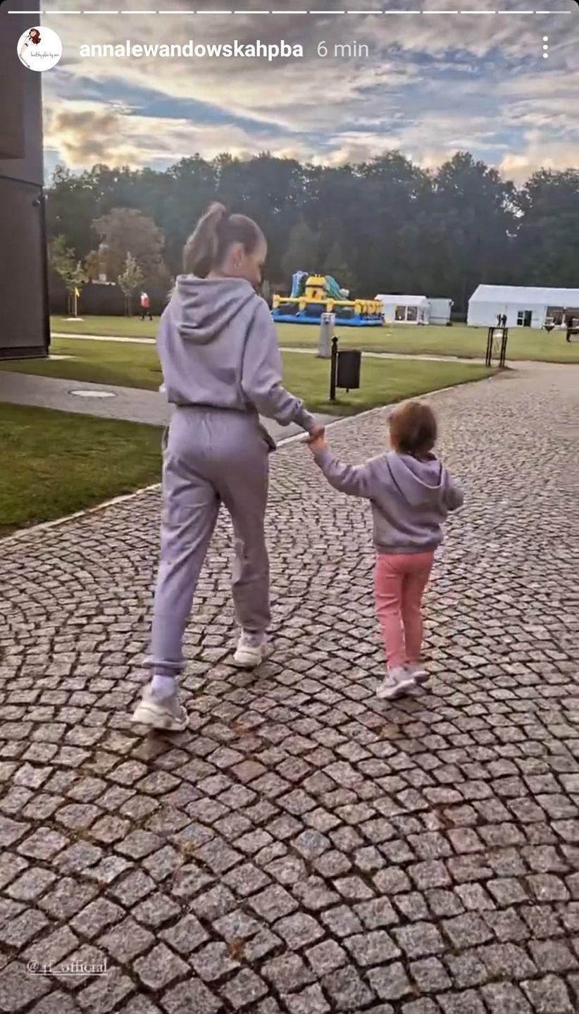Klara i Anna Lewandowskie w Opalenicy