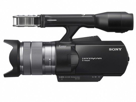 Sony Handycam NEX-VG10E - pierwsza amatorska kamera Full HD z wymiennymi obiektywami 1