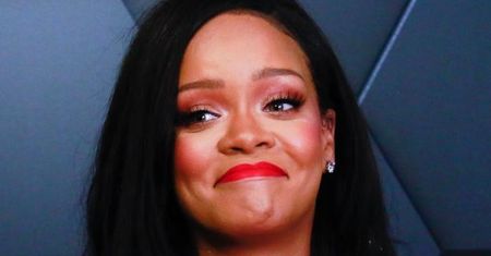 Rihanna pozwała ojca do sądu!