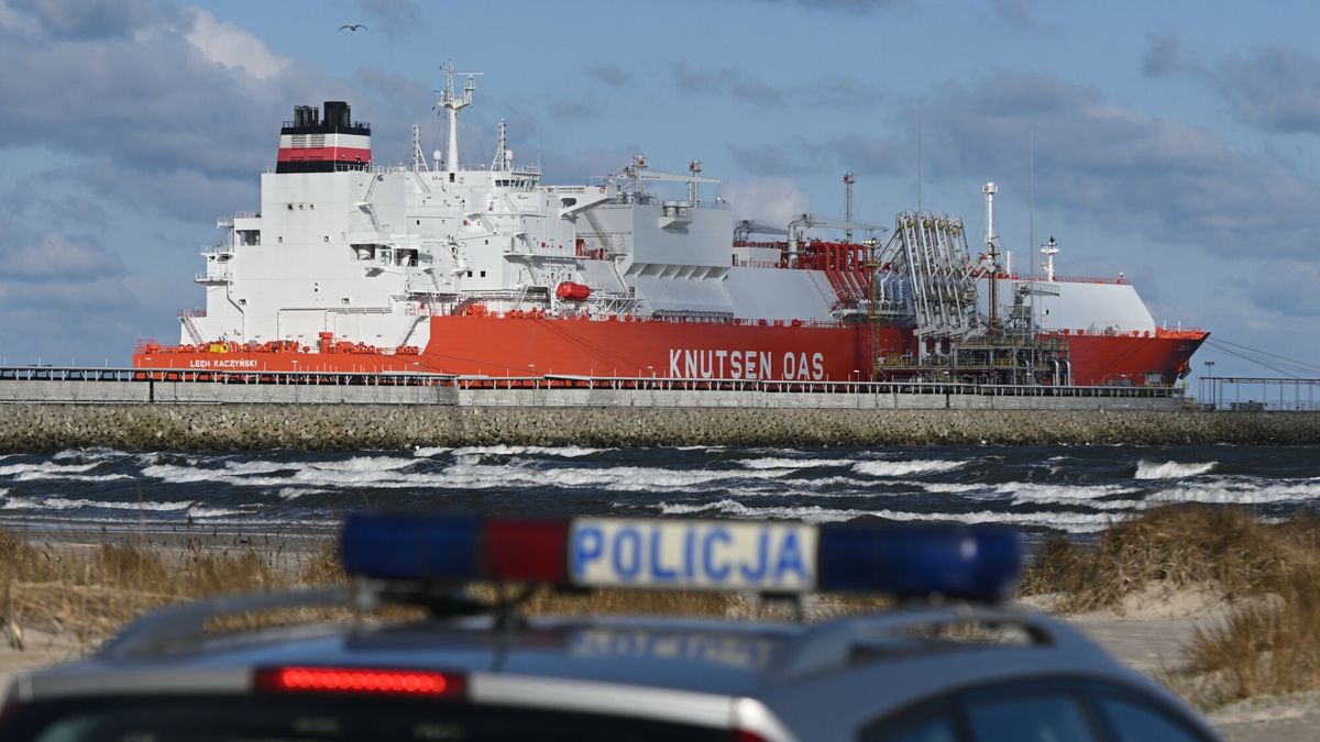 Dostawa skroplonego gazu do Polski. Port LNG w Świnoujściu  